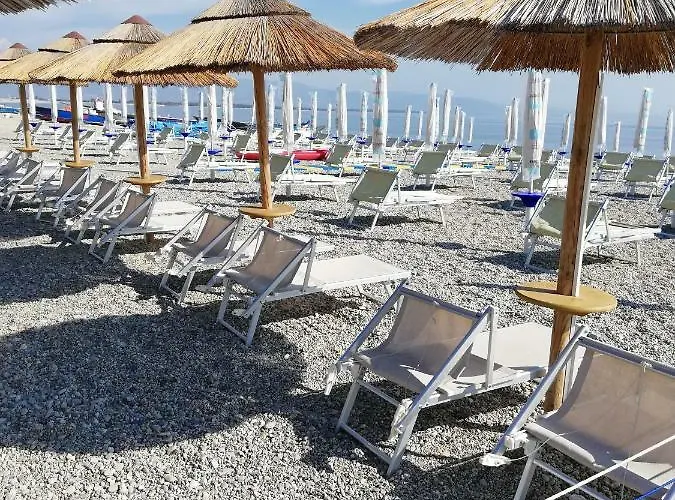 Altamarea 住宿加早餐酒店 马里纳斯基亚沃尼亚